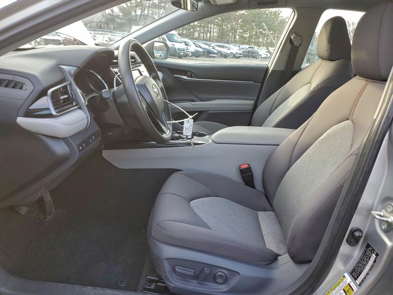 Фото 7 - TOYOTA CAMRY