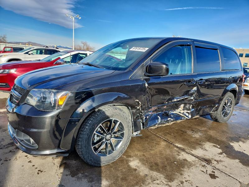 Фото 1 - DODGE CARAVAN