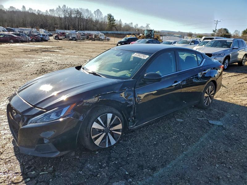 Фото 1 - NISSAN ALTIMA