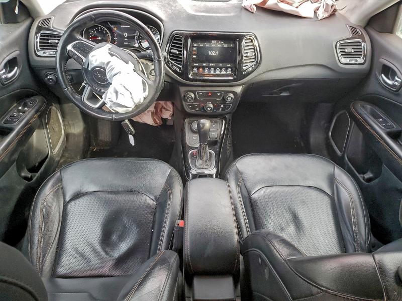 Фото 8 - JEEP COMPASS