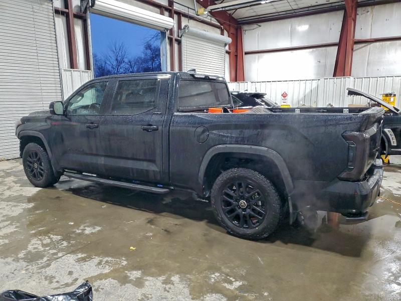 Фото 2 - TOYOTA TUNDRA