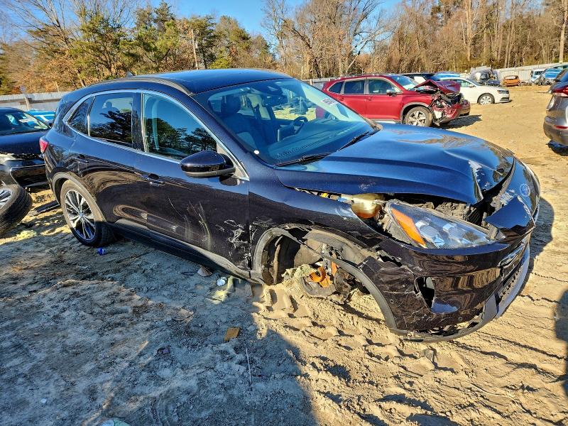 Фото 4 - FORD ESCAPE