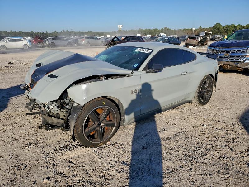 Фото 1 - FORD MUSTANG