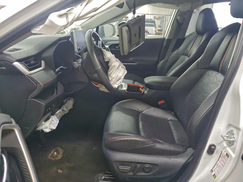 Фото 7 - TOYOTA RAV4