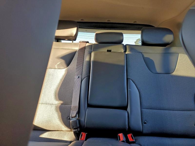 Фото 10 - KIA NIRO