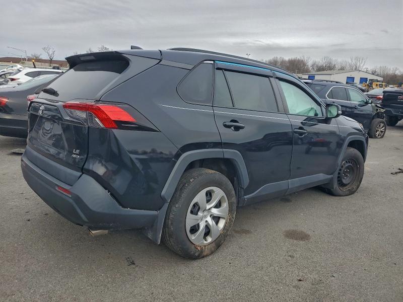 Фото 3 - TOYOTA RAV4