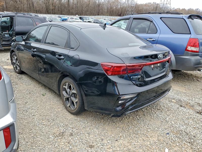 Фото 2 - KIA FORTE