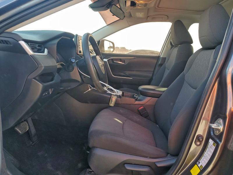 Фото 7 - TOYOTA RAV4