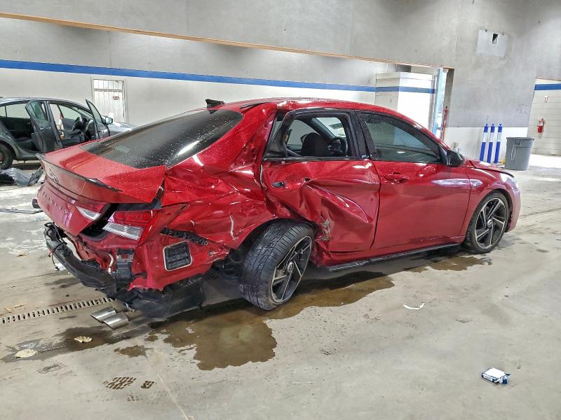 Фото 3 - HYUNDAI ELANTRA