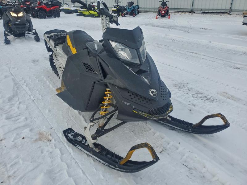 SKI-DOO SNOWMOBILE 2012