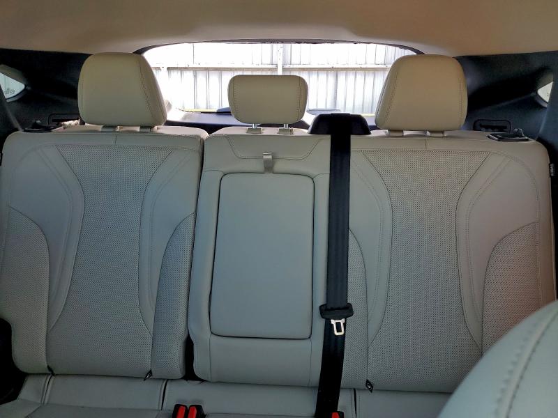 Фото 10 - FORD MUSTANG