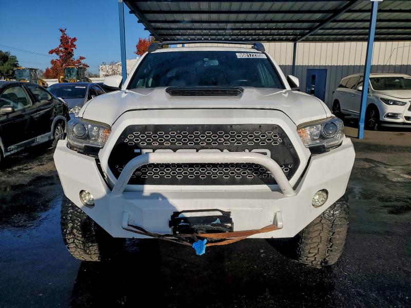 Фото 5 - TOYOTA TACOMA