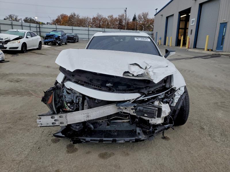 Фото 5 - LEXUS IS