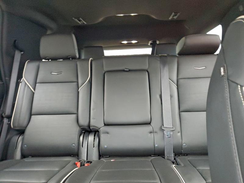 Фото 10 - CADILLAC ESCALADE