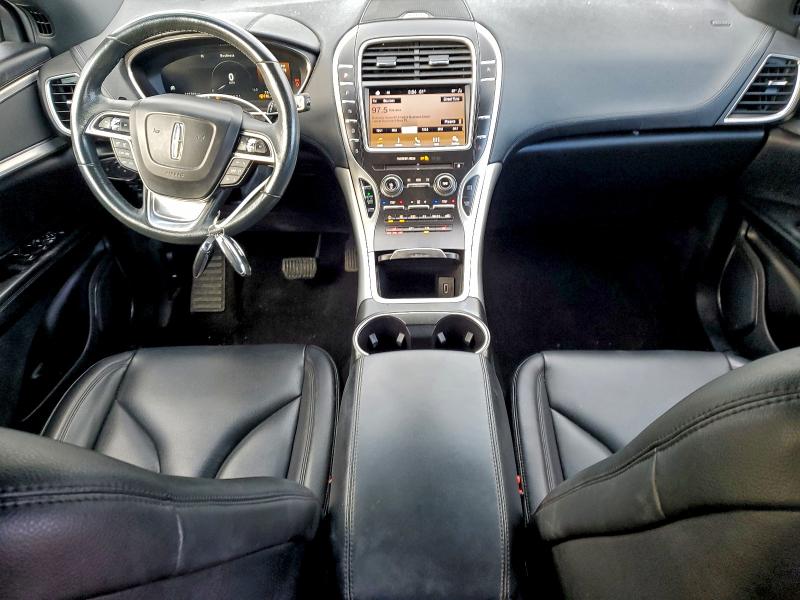 Фото 8 - LINCOLN NAUTILUS