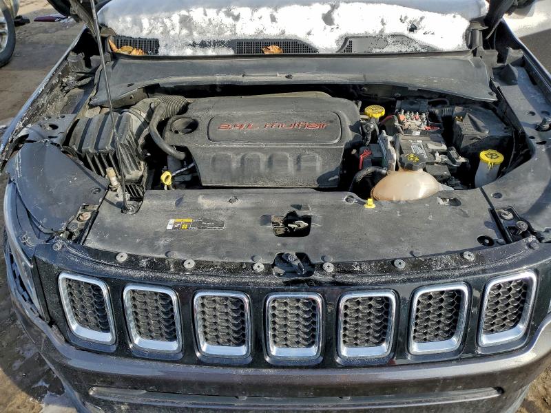 Фото 12 - JEEP COMPASS