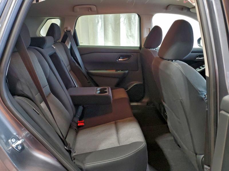 Фото 11 - NISSAN ROGUE