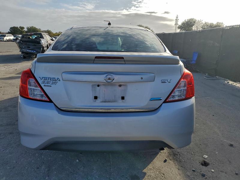 Фото 6 - NISSAN VERSA