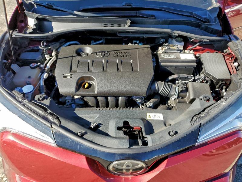 Фото 12 - TOYOTA C-HR