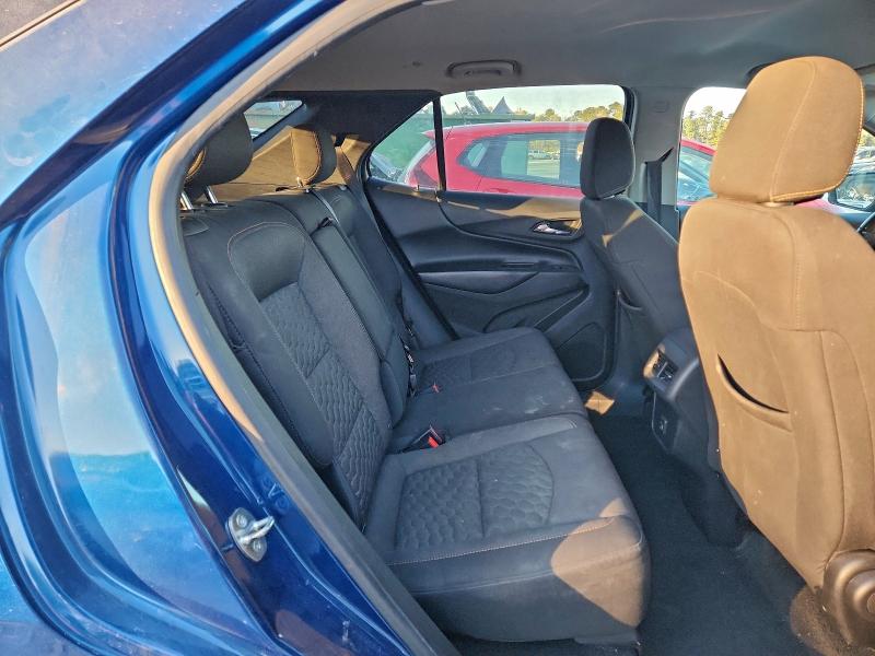 Фото 10 - CHEVROLET EQUINOX