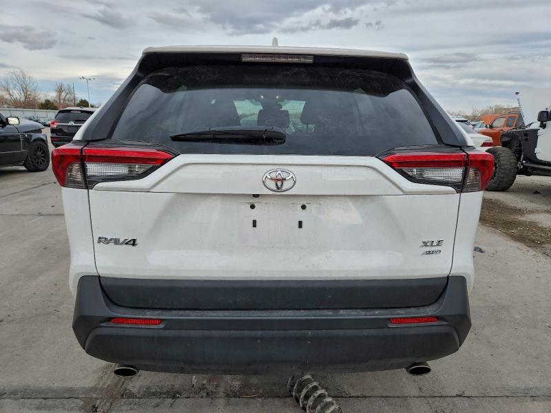 Фото 6 - TOYOTA RAV4