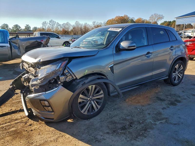 Фото 1 - MITSUBISHI OUTLANDER