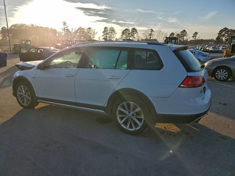 Фото 2 - VOLKSWAGEN GOLF