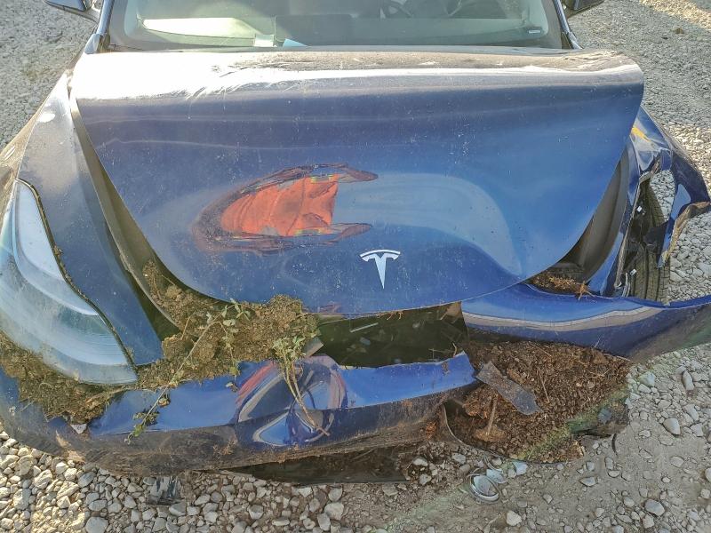 Фото 11 - TESLA MODEL 3