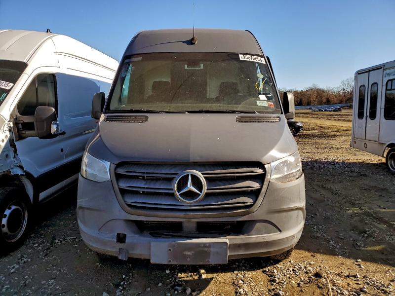 MERCEDES-BENZ SPRINTER 2019 VIN WD4PF1CD4KP128002