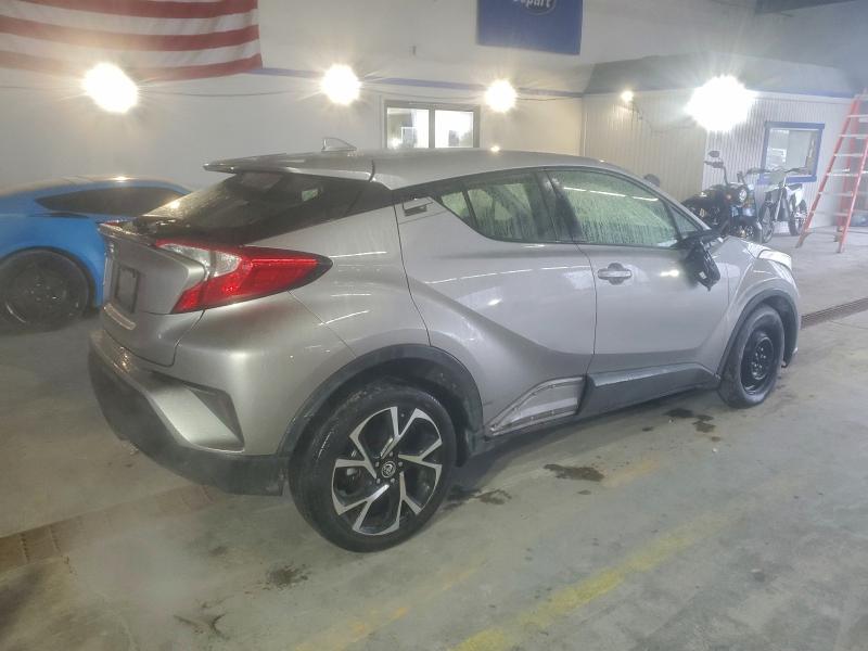 Фото 3 - TOYOTA C-HR