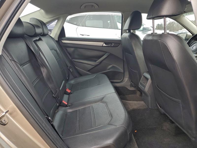 Фото 10 - VOLKSWAGEN PASSAT