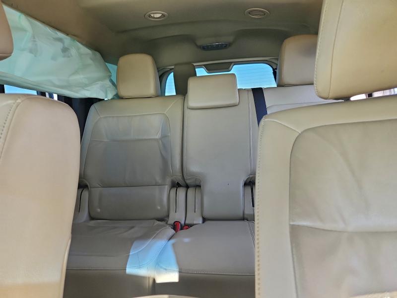 Фото 10 - FORD FLEX