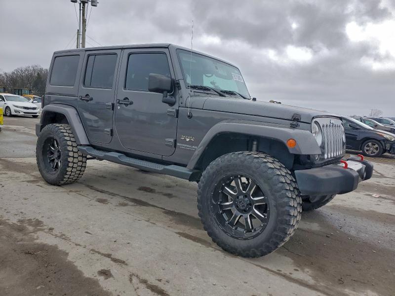 Фото 4 - JEEP WRANGLER