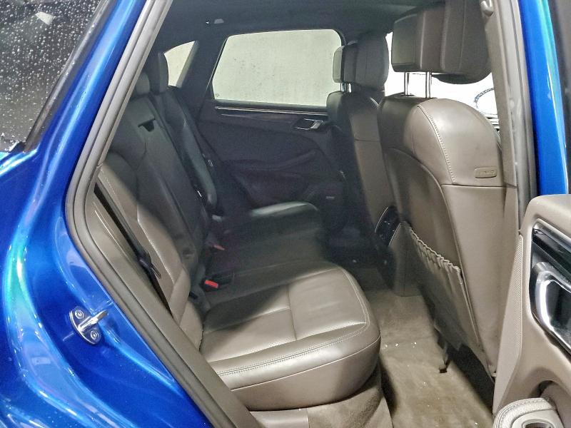 Фото 10 - PORSCHE MACAN