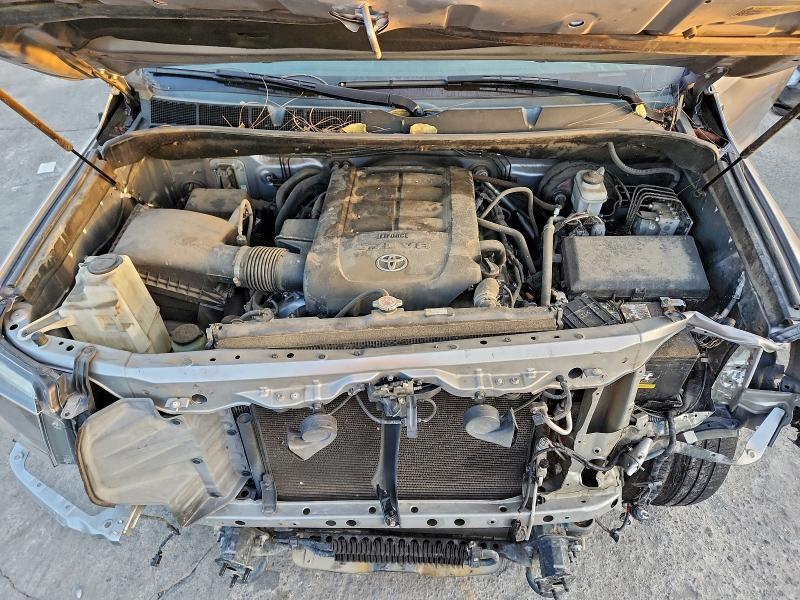 Фото 11 - TOYOTA TUNDRA