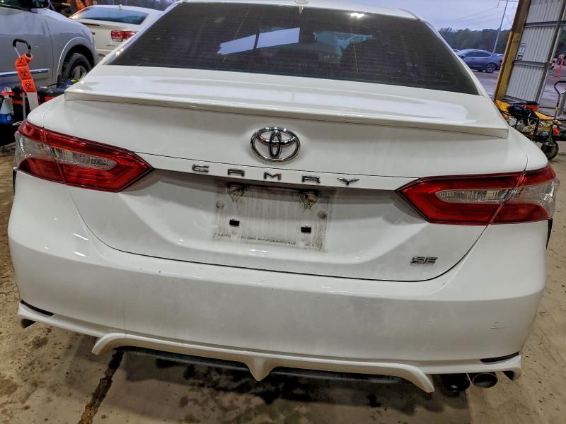 Фото 6 - TOYOTA CAMRY