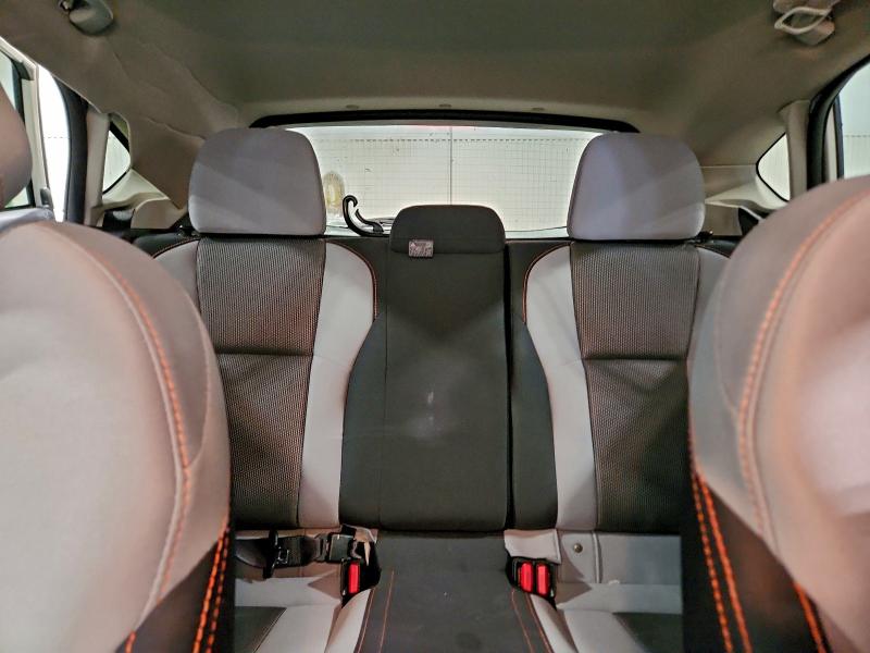 Фото 10 - SUBARU CROSSTREK