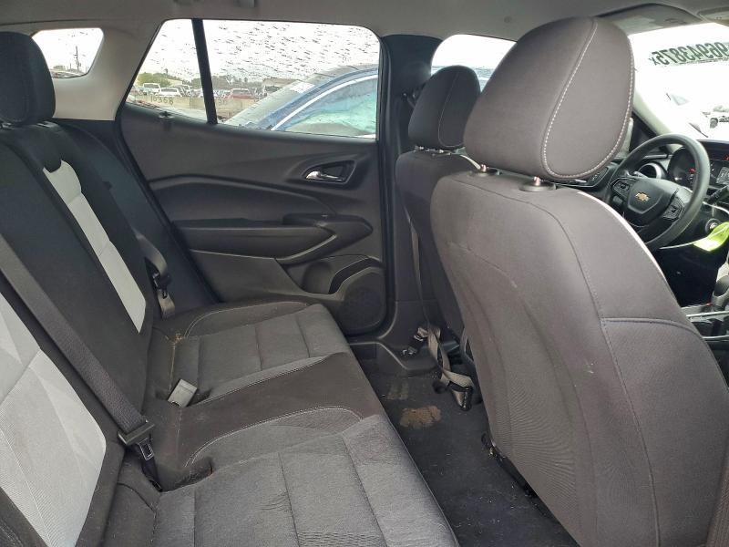 Фото 10 - CHEVROLET TRAX