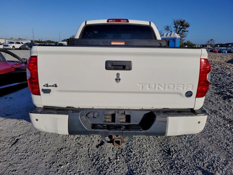 Фото 6 - TOYOTA TUNDRA