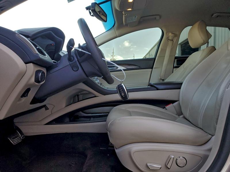 Фото 7 - LINCOLN MKZ