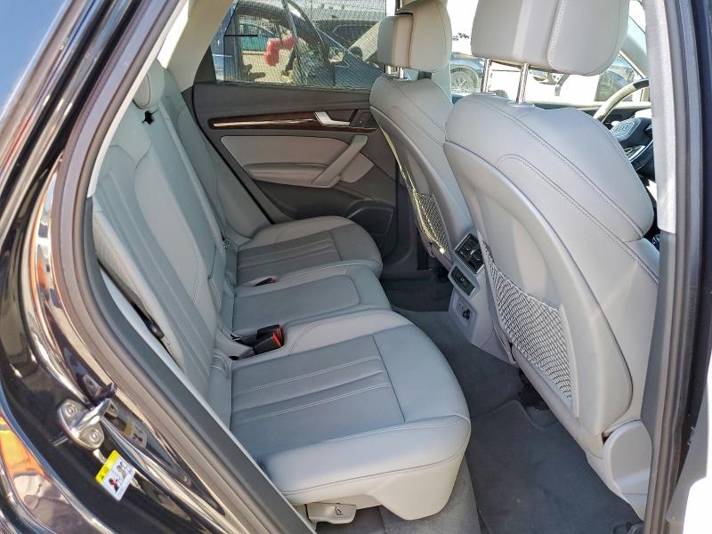 Фото 11 - AUDI Q5