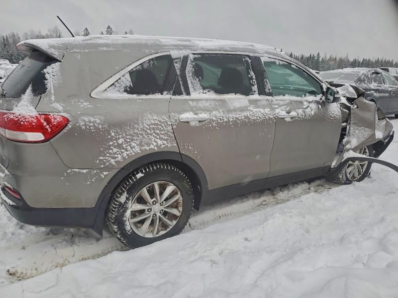 Фото 3 - KIA SORENTO