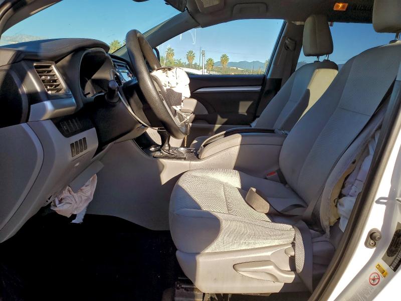 Фото 7 - TOYOTA HIGHLANDER