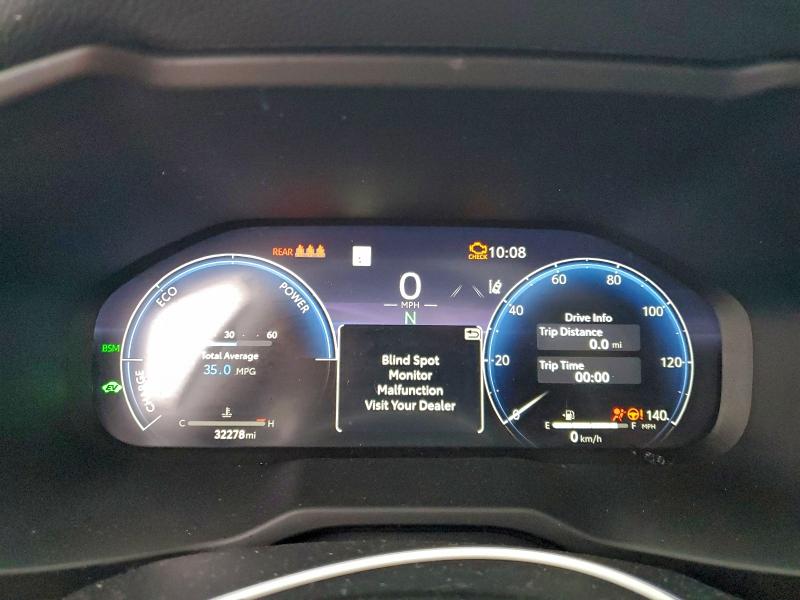 Фото 9 - TOYOTA RAV4