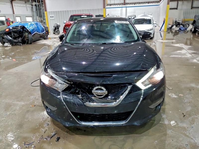 Фото 5 - NISSAN MAXIMA