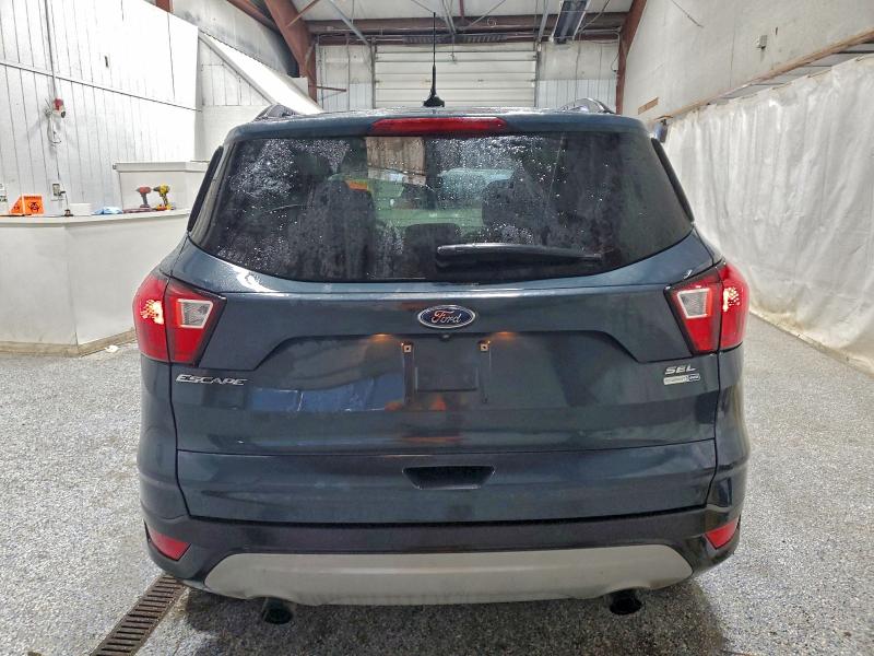 Фото 6 - FORD ESCAPE
