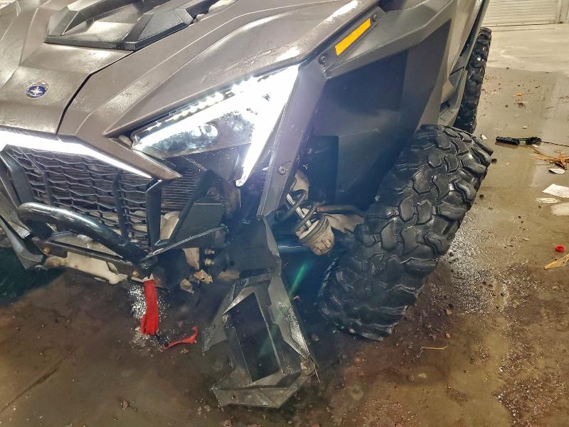 POLARIS RZR 2021