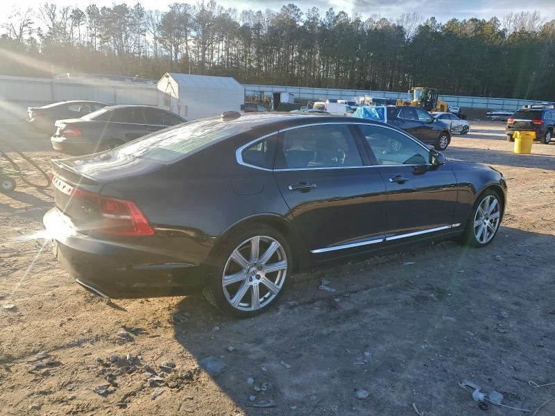 Фото 3 - VOLVO S90