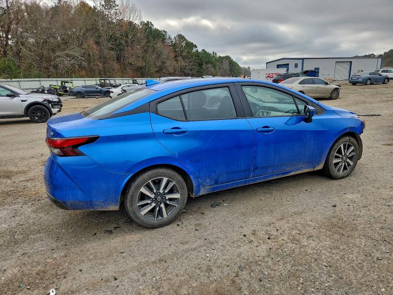 Фото 3 - NISSAN VERSA