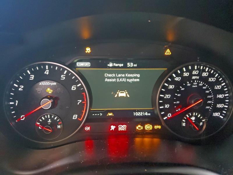 Фото 9 - KIA STINGER